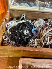 MaxSold Auction: Estate Jewelry - Hamilton (Ontario, Canada) SELLER MANAGED Estate Sale Online Auction - Gertrude Street