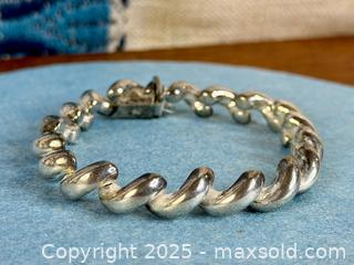 MaxSold Auction: Sterling Silver 'Chunky' Curb Link Style Bracelet - Hamilton (Ontario, Canada) SELLER MANAGED Estate Sale Online Auction - Gertrude Street