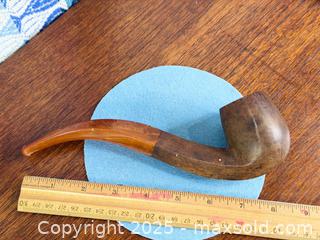 MaxSold Auction: Vintage Briar Tobacco Pipe with Curved Amber Stem (Likely Bakelite) – N&C - Hamilton (Ontario, Canada) SELLER MANAGED Estate Sale Online Auction - Gertrude Street