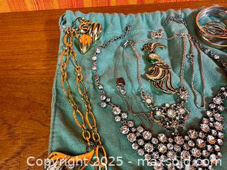 MaxSold Auction: Vintage Estate Jewelry - Hamilton (Ontario, Canada) SELLER MANAGED Estate Sale Online Auction - Gertrude Street