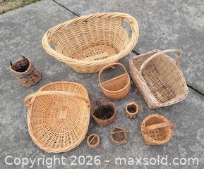 MaxSold Auction: Wicker Basket Lot #2 - East Cocalico Township (Pennsylvania, USA) SELLER MANAGED Downsizing Online Auction - Stevens Road                   
