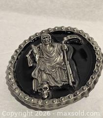 MaxSold Auction: Buckle  - Toronto (Ontario, Canada) SELLER MANAGED Commercial Liquidation Online Auction - Revlis Crescent