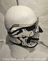 MaxSold Auction: Face mask  - Toronto (Ontario, Canada) SELLER MANAGED Commercial Liquidation Online Auction - Revlis Crescent