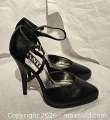 MaxSold Auction: High heels shoes  - Toronto (Ontario, Canada) SELLER MANAGED Commercial Liquidation Online Auction - Revlis Crescent