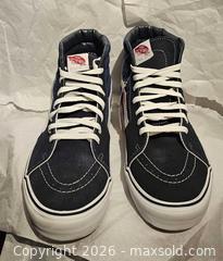 MaxSold Auction: Vans SK8 Hi shoes  - Toronto (Ontario, Canada) SELLER MANAGED Commercial Liquidation Online Auction - Revlis Crescent
