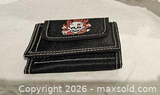 MaxSold Auction: Wallet  - Toronto (Ontario, Canada) SELLER MANAGED Commercial Liquidation Online Auction - Revlis Crescent