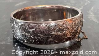 MaxSold Auction: Vintage Antiqued 1940s Sterling Silver 925 Latched Floral Signed WRJ Scrollwork Bangle Bracelet  - Pickering (Ontario, Canada) PARTNER MANAGED Reseller Online Auction -  Granite Court