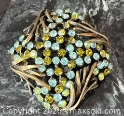 MaxSold Auction: Vintage Large Floral Light Blue Rhinestone Brooch Pin, Antique Gold Finish 2” - Pickering (Ontario, Canada) PARTNER MANAGED Reseller Online Auction -  Granite Court