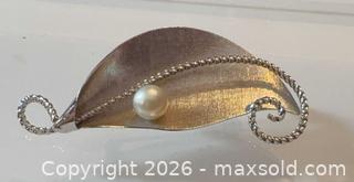 MaxSold Auction: Vintage Leaf Sterling Silver 925 Brooch with Natural Pearl, Marked "Art Sterling" - Pickering (Ontario, Canada) PARTNER MANAGED Reseller Online Auction -  Granite Court