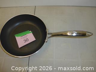 MaxSold Auction: Lagostina Ambiente 8" X 2" Stainless Steel Frying Pan Like New  - New Westminster (British Columbia, Canada) SELLER MANAGED Downsizing Online Auction - Eighth Street