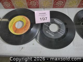 MaxSold Auction: Lot of 100+ Vintage 7" 45 RPM Singles (Queen, Elvis, Beach Boys) - New Westminster (British Columbia, Canada) SELLER MANAGED Downsizing Online Auction - Eighth Street