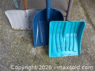 MaxSold Auction: Lot of 3 Snow/Scoop Shovels, Plastic & Metal Blades, Wood Handles - New Westminster (British Columbia, Canada) SELLER MANAGED Downsizing Online Auction - Eighth Street