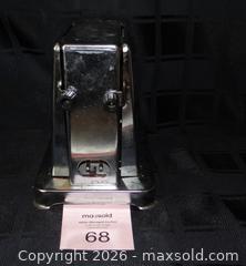 MaxSold Auction: Vintage Chrome Toasters Model 202 Two Slice Toaster - New Westminster (British Columbia, Canada) SELLER MANAGED Downsizing Online Auction - Eighth Street