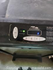 MaxSold Auction: Masterbuilt electric smoker  - Upper Moreland Township (Pennsylvania, USA) SELLER MANAGED Charity/Fundraising Online Auction - Davisville Road           