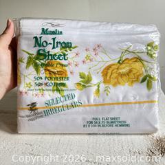 MaxSold Auction: Vintage Selected Irregulars Full Flat Sheet Muslin Non-Iron Floral by Westpoint Pepperell - Made in USA - Kingston (Ontario, Canada) SELLER MANAGED Downsizing Online Auction - Bishop Street