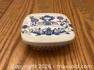 MaxSold Auction: Figgjo Lotte - Ottawa (Ontario, Canada) SELLER MANAGED Reseller Online Auction - Carp Road