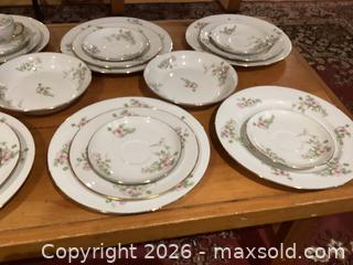 MaxSold Auction: Limoges part set - Ottawa (Ontario, Canada) SELLER MANAGED Reseller Online Auction - Carp Road
