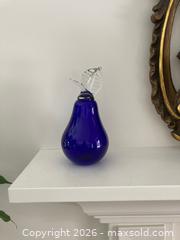 MaxSold Auction: Art Glass Paperweight by ADAM JAB?O?SKI. - Mississauga (Ontario, Canada) SELLER MANAGED Estate Sale Online Auction - Greenbower Court