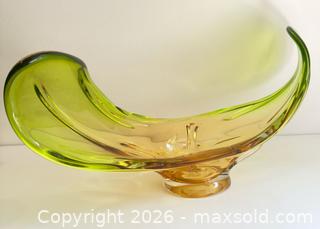 MaxSold Auction: Vintage Edag Stretch Art Glass Centrepiece - Toronto (Ontario, Canada) SELLER MANAGED Downsizing Online Auction - Kingston Road (STORAGE)