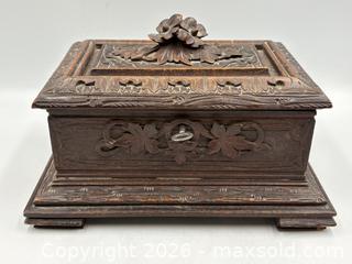 MaxSold Auction: 2 Hand Carved Boxes - Oakville (Ontario, Canada) PARTNER MANAGED Estate Sale Online Auction - Lakeshore Road West