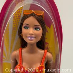 MaxSold Auction: 3 Collectible Barbie Dolls, New in Box: 2003 Barbie Hoops & Loops Lea Doll / 2000 Lifesavers School Cool Special Edition / 2010 Barbie Bath Play Fun T - Oakville (Ontario, Canada) PARTNER MANAGED Estate Sale Online Auction - Lakeshore Road West