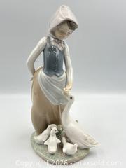MaxSold Auction: Lladro Porcelain Figurines - Oakville (Ontario, Canada) PARTNER MANAGED Estate Sale Online Auction - Lakeshore Road West