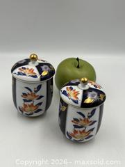 MaxSold Auction: Pair of Vintage Hand Painted Japanese Imari Lidded Porcelain Jars  - Oakville (Ontario, Canada) PARTNER MANAGED Estate Sale Online Auction - Lakeshore Road West