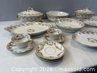 MaxSold Auction: Royal Albert Porcelain Serving Items - Oakville (Ontario, Canada) PARTNER MANAGED Estate Sale Online Auction - Lakeshore Road West