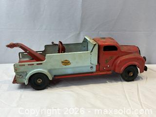 MaxSold Auction: Vintage Lincoln Toys Pressed Steel Tow Truck. Circa 1940s  - Oakville (Ontario, Canada) PARTNER MANAGED Estate Sale Online Auction - Lakeshore Road West