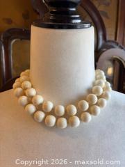 MaxSold Auction: Long Bakelite Beaded Necklace. Hand knotted. Measures: 16 inches long - Oakville (Ontario, Canada) PARTNER MANAGED Estate Sale Online Auction - Lakeshore Road West