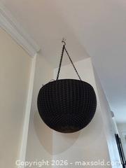 MaxSold Auction: Matte Black Woven Rattan Hanging Basket with Chain & Hook - Mississauga (Ontario, Canada) SELLER MANAGED Downsizing Online Auction -  Glen Erin Drive