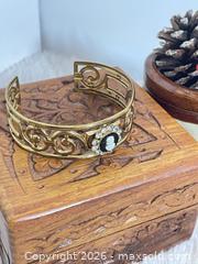 MaxSold Auction: Vintage Brass Cameo Costume Gem Bracelet  - Toronto (Ontario, Canada) SELLER MANAGED Reseller Online Auction - Bayview Avenue