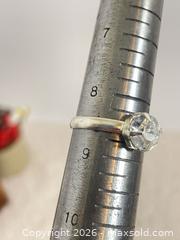 MaxSold Auction: Vintage Costume Gem Stone Rings Sz. 8.5 - Toronto (Ontario, Canada) SELLER MANAGED Reseller Online Auction - Bayview Avenue