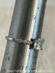 MaxSold Auction: Vintage Costume Princess Cut Gem Stone Patterned Ring Sz. 10 - Toronto (Ontario, Canada) SELLER MANAGED Reseller Online Auction - Bayview Avenue