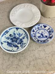 MaxSold Auction: Vintage Delfe Blue Wedgwood Mini Plate Collection - Toronto (Ontario, Canada) SELLER MANAGED Reseller Online Auction - Bayview Avenue