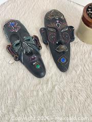 MaxSold Auction: Vintage Hand Carved Decorative Tribes Men Wall Hanger Pair 7” - Toronto (Ontario, Canada) SELLER MANAGED Reseller Online Auction - Bayview Avenue