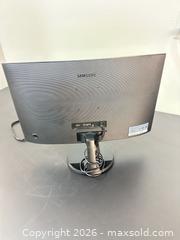 MaxSold Auction: Samsung 24" Curved Monitor LC24F390FHN (C24F390FHN) - Grand Blanc Township (Michigan, USA) SELLER MANAGED Reseller Online Auction - E Baldwin Road