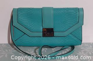 MaxSold Auction: New BCBG Maxazria Emeline Leather Purse - View Royal (British Columbia, Canada) SELLER MANAGED Downsizing Online Auction - Pheasant Lane