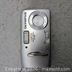 MaxSold Auction: Digital camera lot (3) - Waterford (New Jersey, USA) SELLER MANAGED Downsizing Online Auction - Chew Road