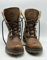 MaxSold Auction: ROOTS Women’s Brown Leather Sherpa Lined Lace-up Boots SizeUS 6.5 Woman’s - St. Catharines (Ontario, Canada) SELLER MANAGED Reseller Online Auction - Drury Crescent
