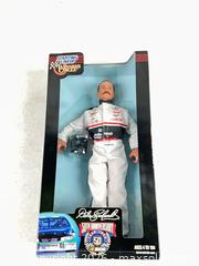 MaxSold Auction: Starting Lineup Winners Circle Dale Earnhardt 12 inch Poseable Figure - Dundee Township (Illinois, USA) PARTNER MANAGED Reseller Online Auction - Airport Road