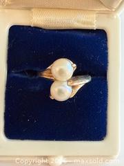 MaxSold Auction: 10k Gold + Cultured Pearl moi et Toi Ring  - Toronto (Ontario, Canada) PARTNER MANAGED Estate Sale Online Auction - Edmond Avenue