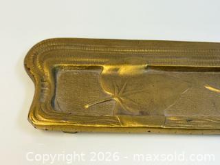 MaxSold Auction: Art Nouveau Figural Inkwell of a Woman  - Toronto (Ontario, Canada) PARTNER MANAGED Estate Sale Online Auction - Edmund Avenue