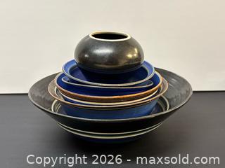 MaxSold Auction: Assorted Vintage Mayta Markson Studio Pottery Ceramic Bowls in Blue Signed  - Toronto (Ontario, Canada) PARTNER MANAGED Estate Sale Online Auction - Edmond Avenue