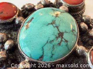 MaxSold Auction: Vintage Coral Pendant - Toronto (Ontario, Canada) PARTNER MANAGED Estate Sale Online Auction - Edmond Avenue