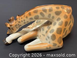 MaxSold Auction: Vintage USSR Lomonosov Pottery Porcelain Giraffe Figurine - Toronto (Ontario, Canada) PARTNER MANAGED Estate Sale Online Auction - Edmond Avenue