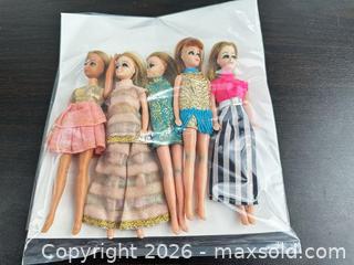 MaxSold Auction: Vintage Lil Lollipop / L'il Dolls Play Case Set — 2 Cases & 7 Dolls - Woodstock (Ontario, Canada) PARTNER MANAGED Downsizing Online Auction - Buller Street