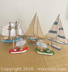 MaxSold Auction: Lot of 5 Vintage Wooden Model Boats Sailboats- Excellent condition! - Kingston (Ontario, Canada) PARTNER MANAGED Downsizing Online Auction - Burbrook Road