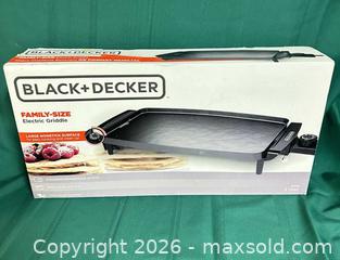 MaxSold Auction: NEW in BOX  Black & Decker Family Size Electric Griddle - Kingston (Ontario, Canada) PARTNER MANAGED Downsizing Online Auction - Burbrook Road