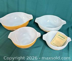 MaxSold Auction: PYREX- 4 bowl Lot- MINT - Kingston (Ontario, Canada) PARTNER MANAGED Downsizing Online Auction - Burbrook Road
